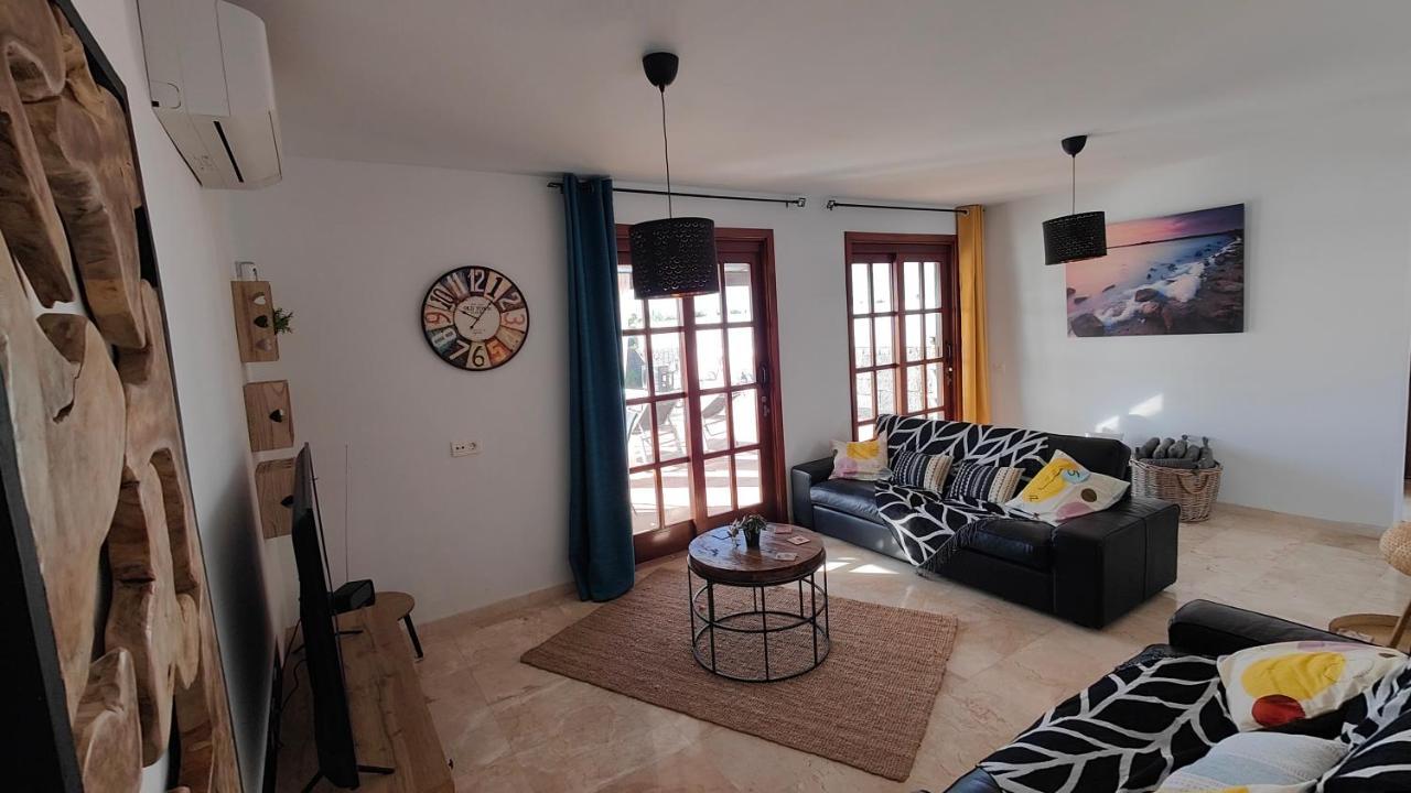 Casa Del Sol Naciente - Heated Pools - Wifi - Uk,be,nl,fr Tv Channels Villa Playa Blanca (Lanzarote)