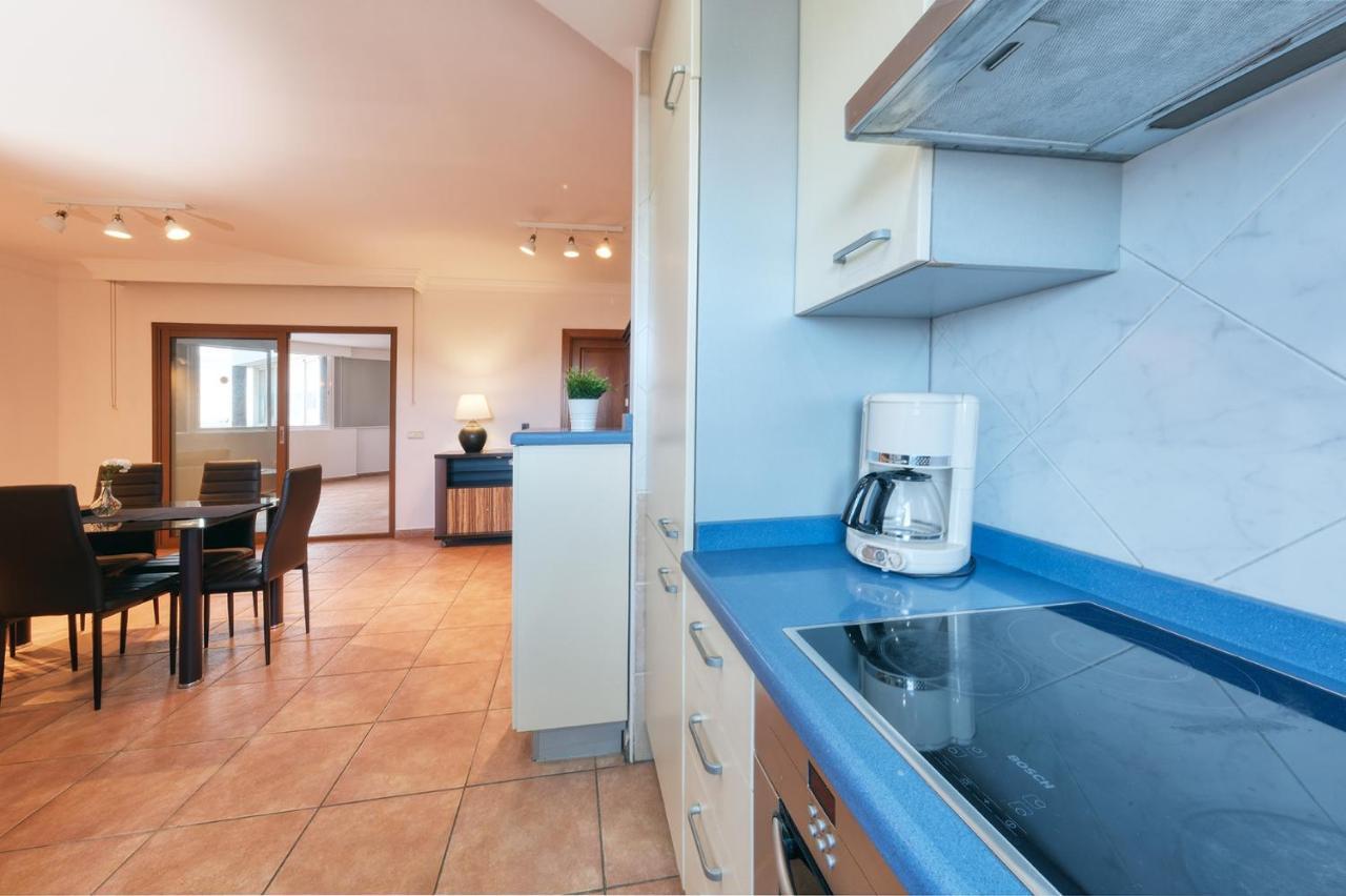 Casa Elin-shared Pool, Fast Wifi Costa Teguise
