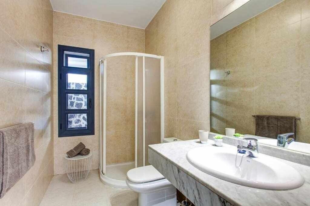 Homu Bianca Fantastica Con Piscina Privad Villa Playa Blanca (Lanzarote)
