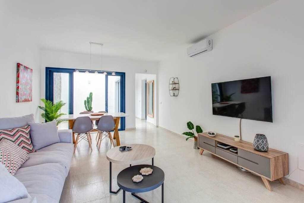 Villa Homu Bianca Fantastica Con Piscina Privad
