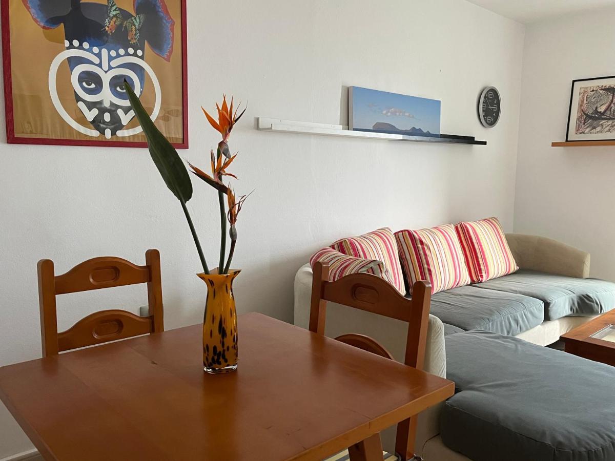 Apartamento Playa Chica With Terrace 100 M From The Sea