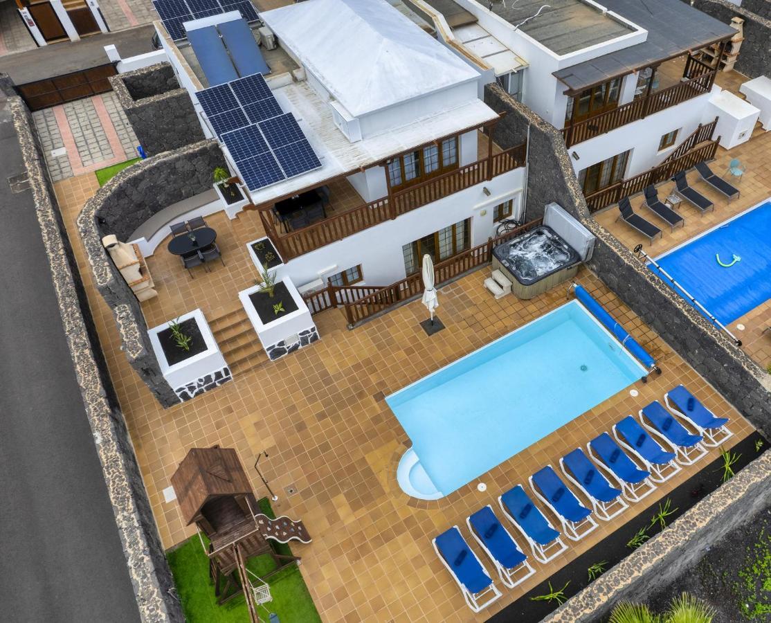 Flavia-private Pool, Jacuzzi, Sea Views Villa Playa Blanca (Lanzarote)