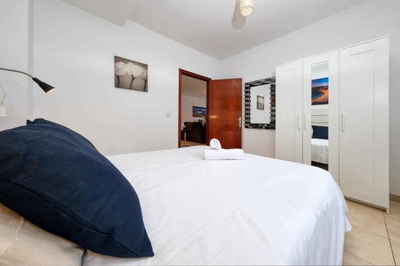 Flavia-private Pool, Jacuzzi, Sea Views * Playa Blanca (Lanzarote)