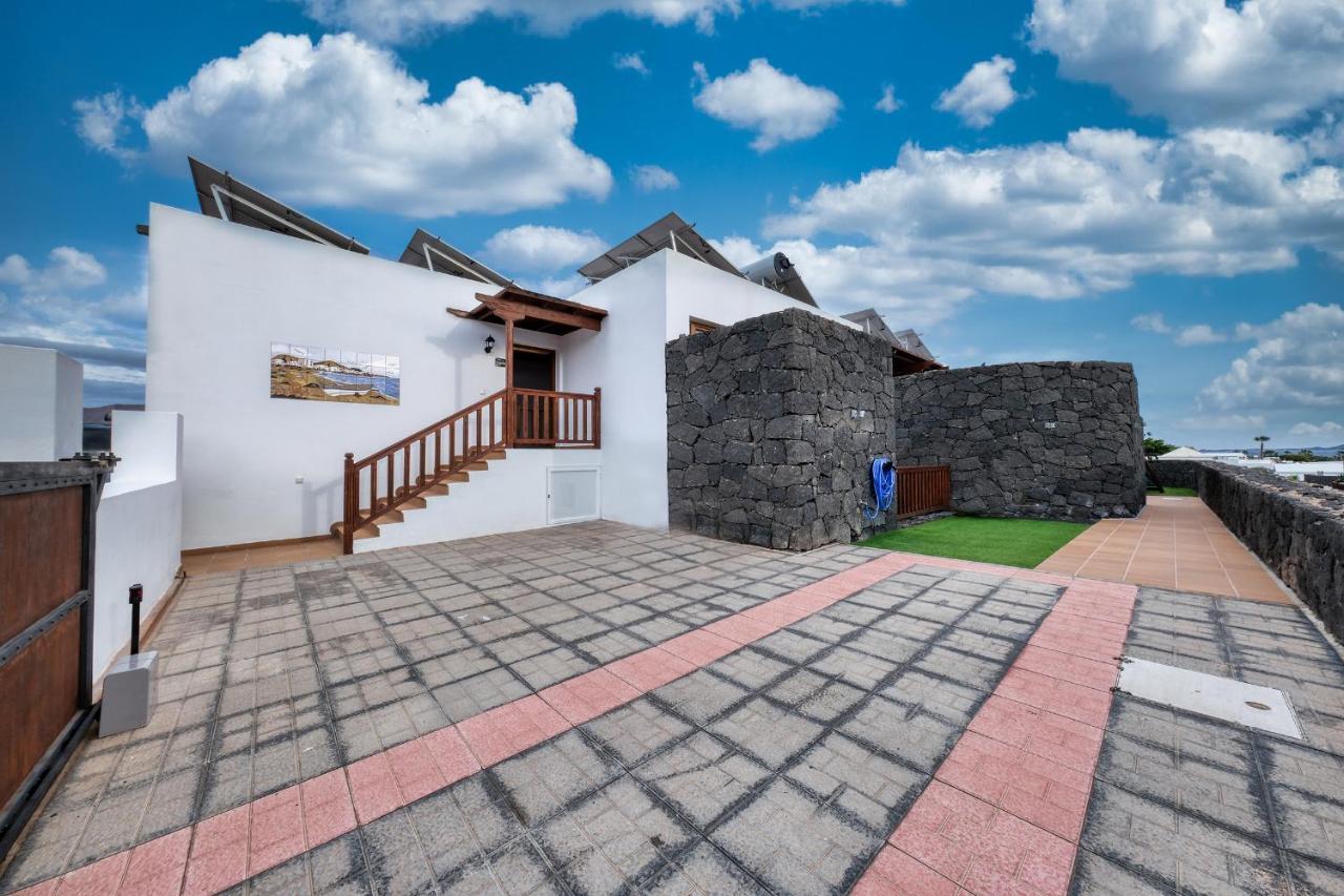 Villa Flavia-private Pool, Jacuzzi, Sea Views