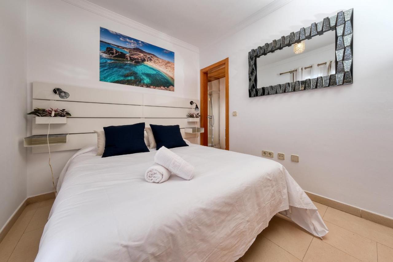 Flavia-private Pool, Jacuzzi, Sea Views Villa *