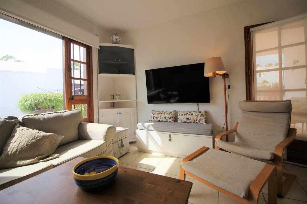 Casa Barbara En Playa Bastian Costa Teguise