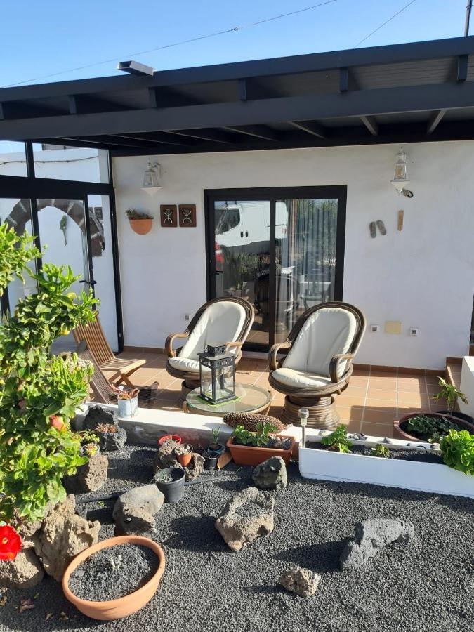 Con Terraza Y Jardin * Las Brenas