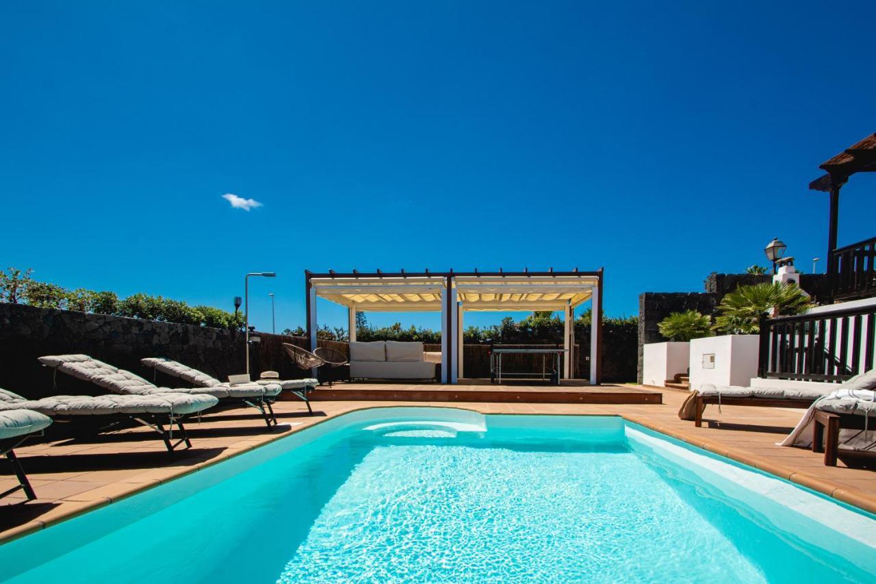 Cavendish With Sea Views And Heatable Pool Close To Flamingo *
