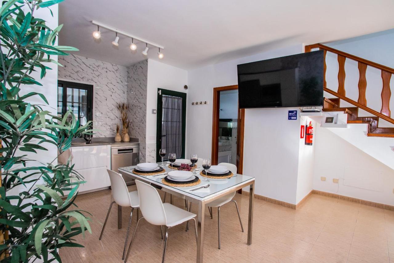 Casa Evelyn Piscina Climatizada * Playa Blanca (Lanzarote)