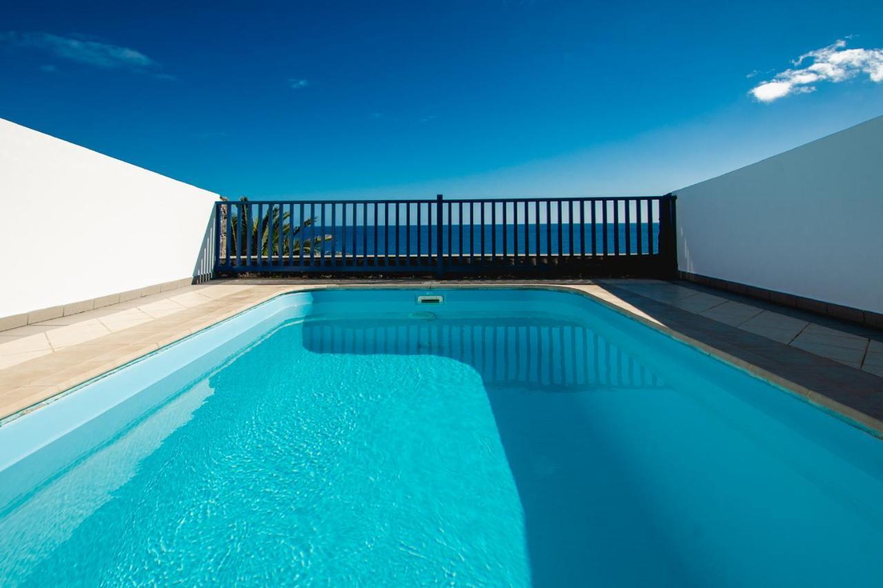 Villa Frontline 25, Modern Coastal Design With Amazing Views