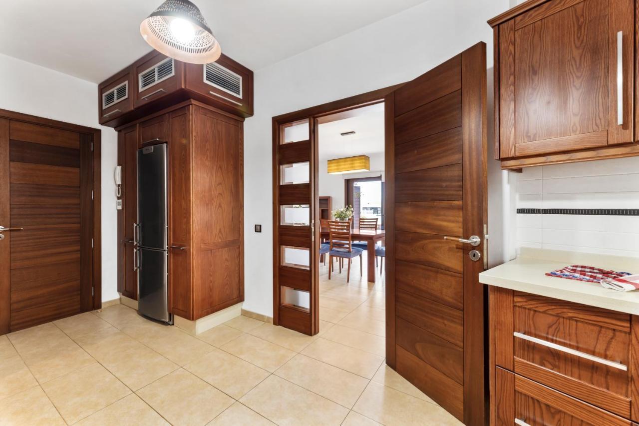 Home2book Luxury Playa Honda, Private Pool Villa