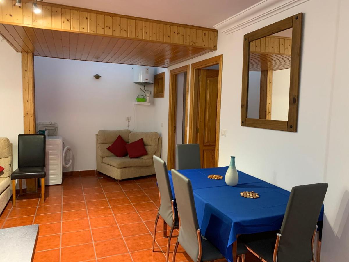 Basement Very Large Fantastic Location Apartment