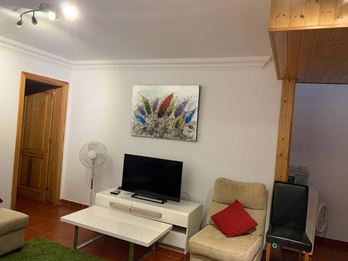 Basement Very Large Fantastic Location Apartment