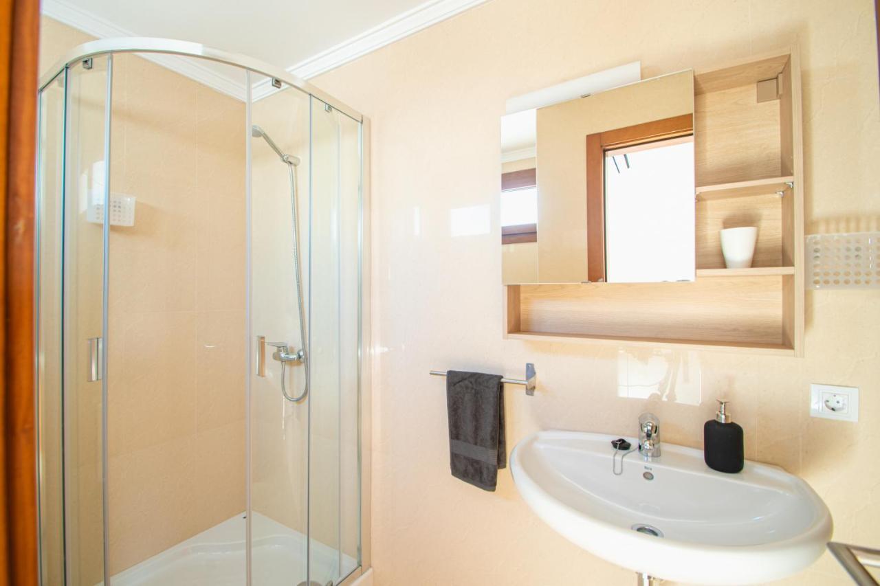 Cavendish With Sea Views And Heatable Pool Close To Flamingo * Playa Blanca (Lanzarote)
