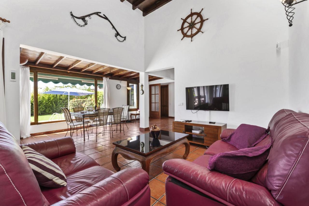Villa Josephine Tías