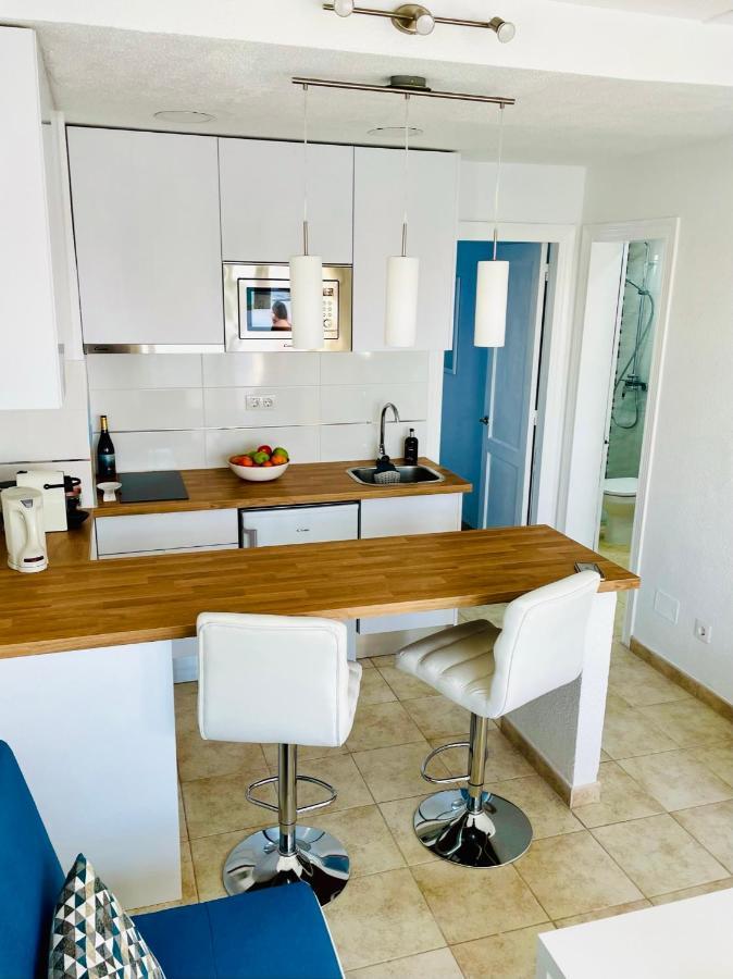 Relaxing Upper Floor Apartment- Exclusive Complex.