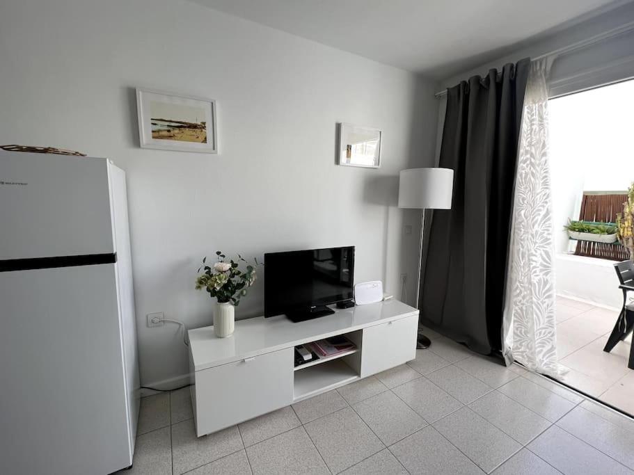Apartment Lola - Cosy & 1 Bedroom Tias