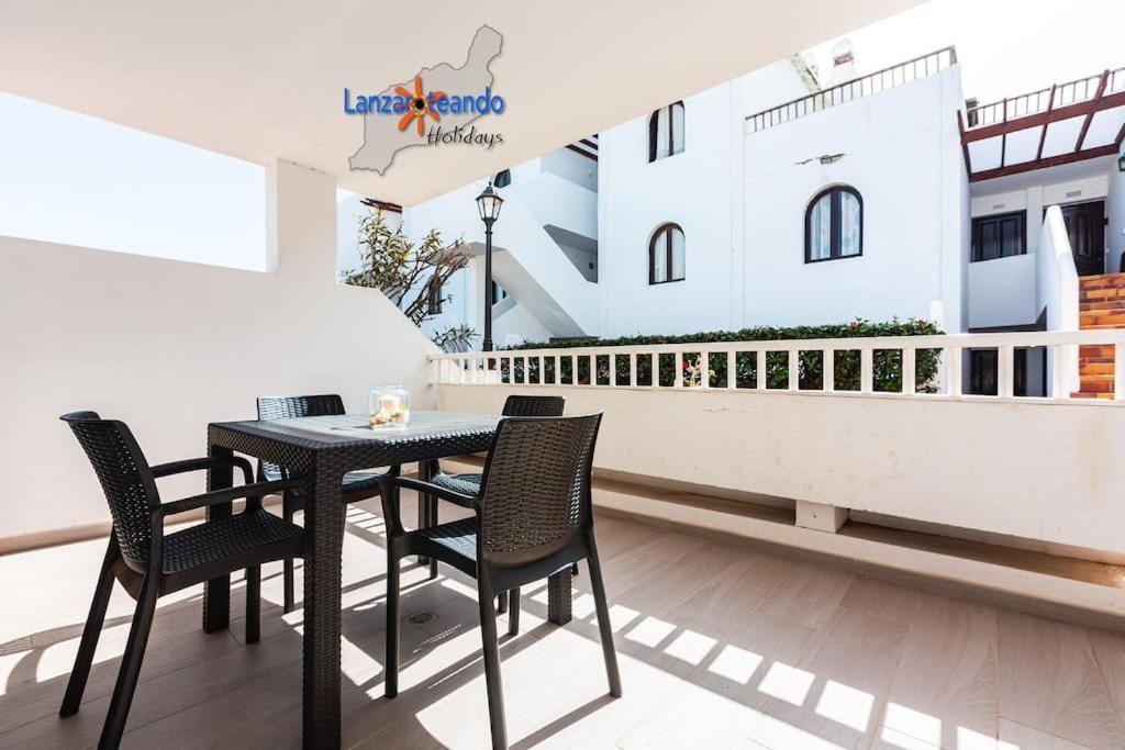 Papillon Costa Teguise