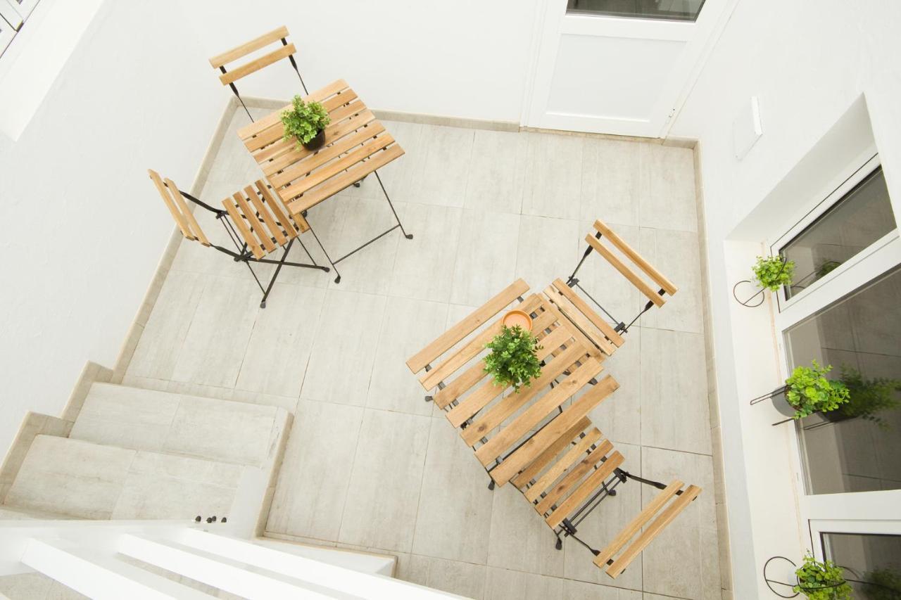 Alonsos - Open Mall - By Az Arrecife (Lanzarote)