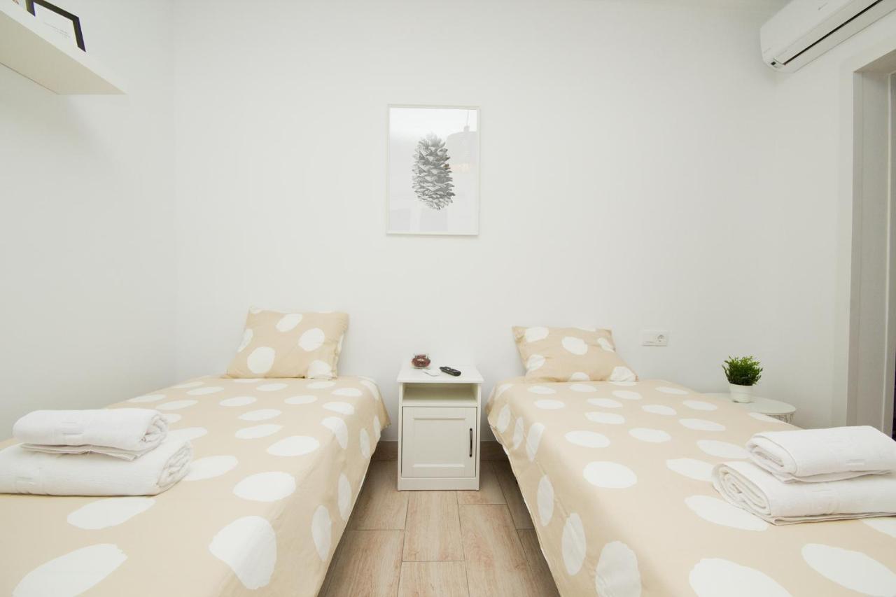 Guest house Alonsos - Open Mall - By Az *