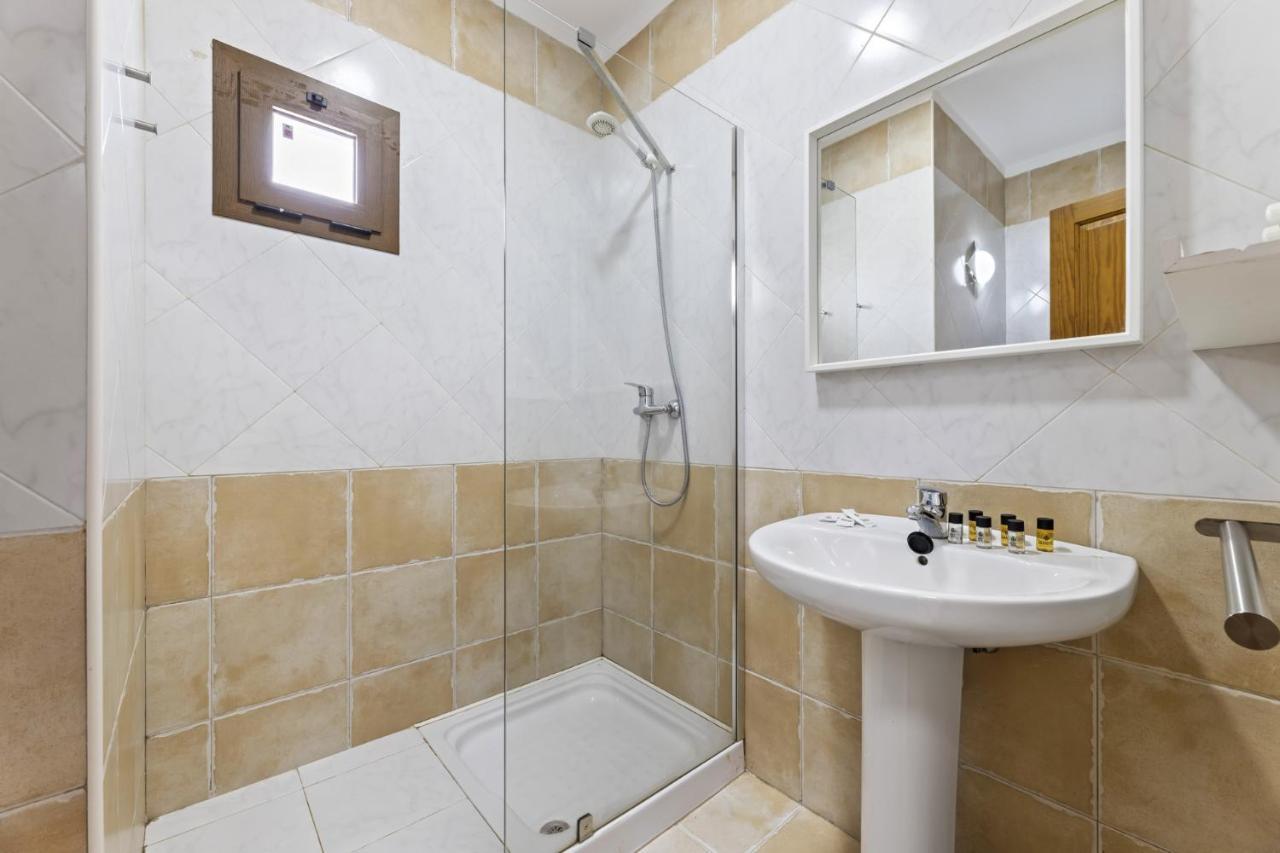 Flora - Vipvipvillas Villa