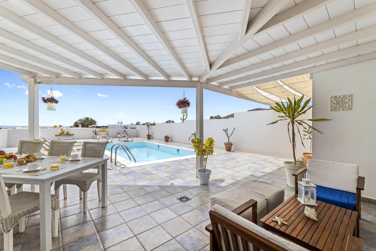 Flora - Vipvipvillas * Playa Blanca (Lanzarote)