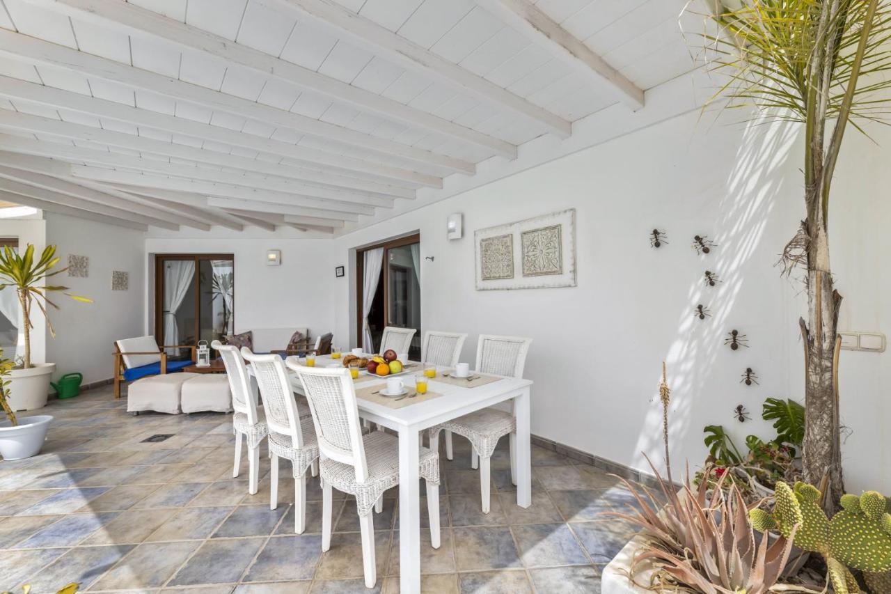 Flora - Vipvipvillas Villa *