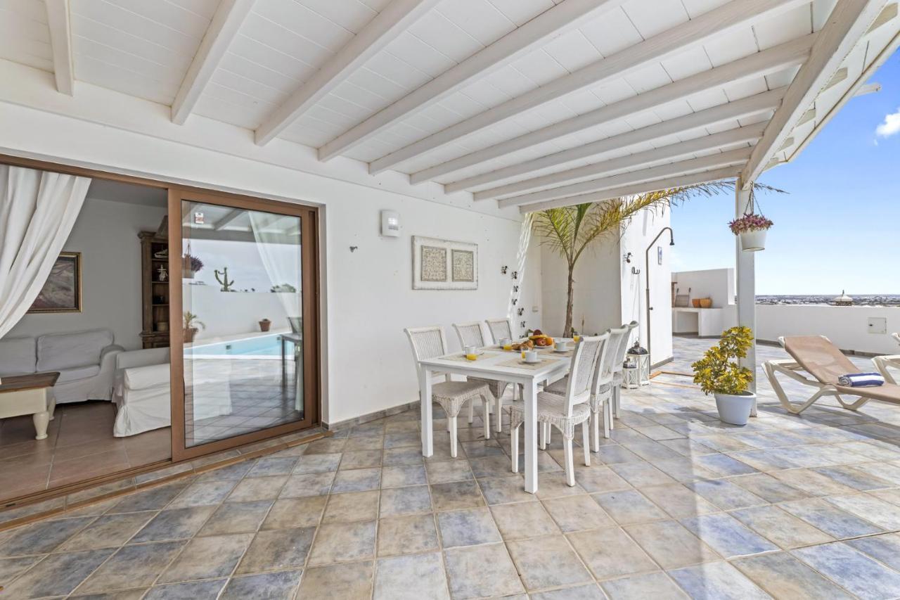 Flora - Vipvipvillas Villa *