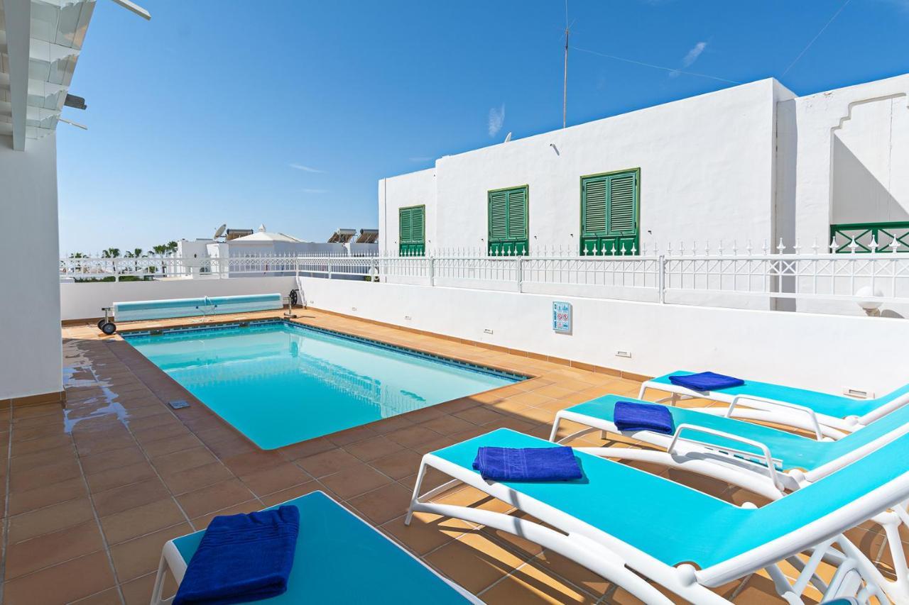 Lovely 3-bed In Puerto Del Carmen Villa *