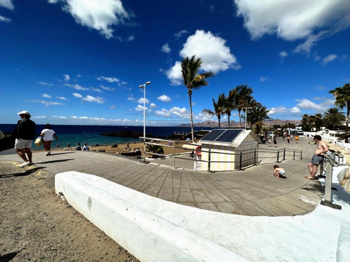 Playa Chica, Vistas Al Mar Lanzarote