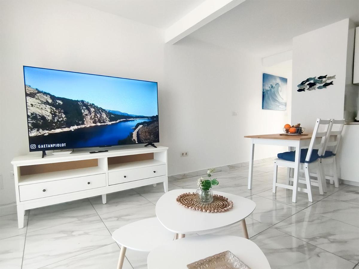 Aquamarine- Ocean Views Apartamento