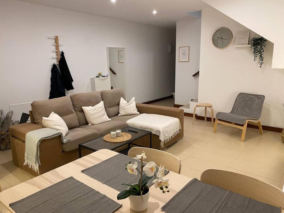 Casa Marla Mit 3 Schlafzimmern Und 2 Badezimmern Puerto Calero