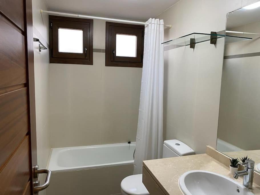 Casa Marla Mit 3 Schlafzimmern Und 2 Badezimmern Apartment *