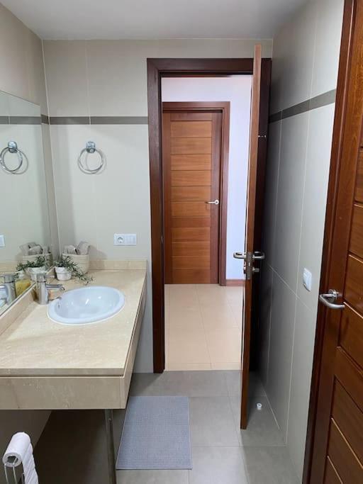 Casa Marla Mit 3 Schlafzimmern Und 2 Badezimmern Puerto Calero