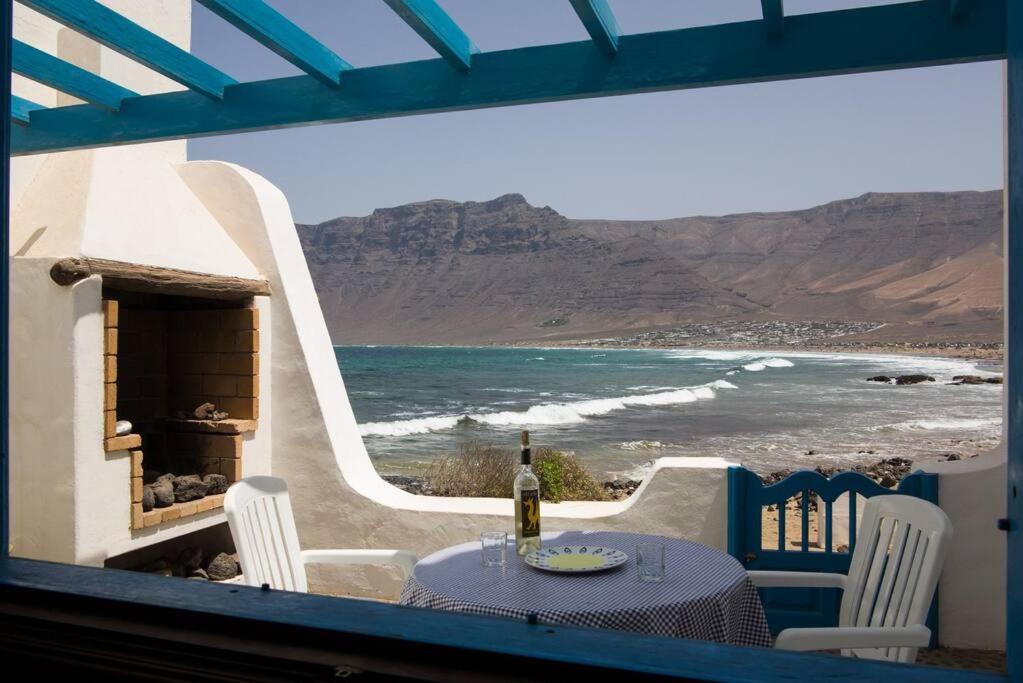 Beachfront * Famara