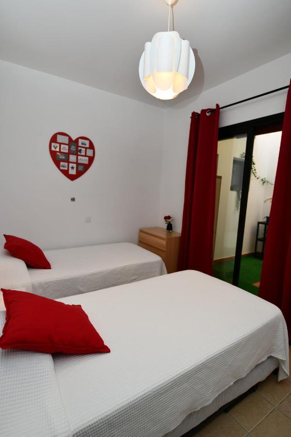 Yuliana Apartment *