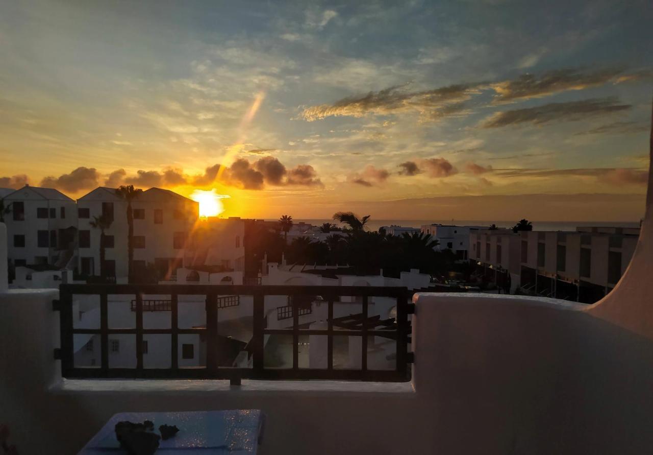 Aqua Sunrise & Sea Views Apartamento Costa Teguise