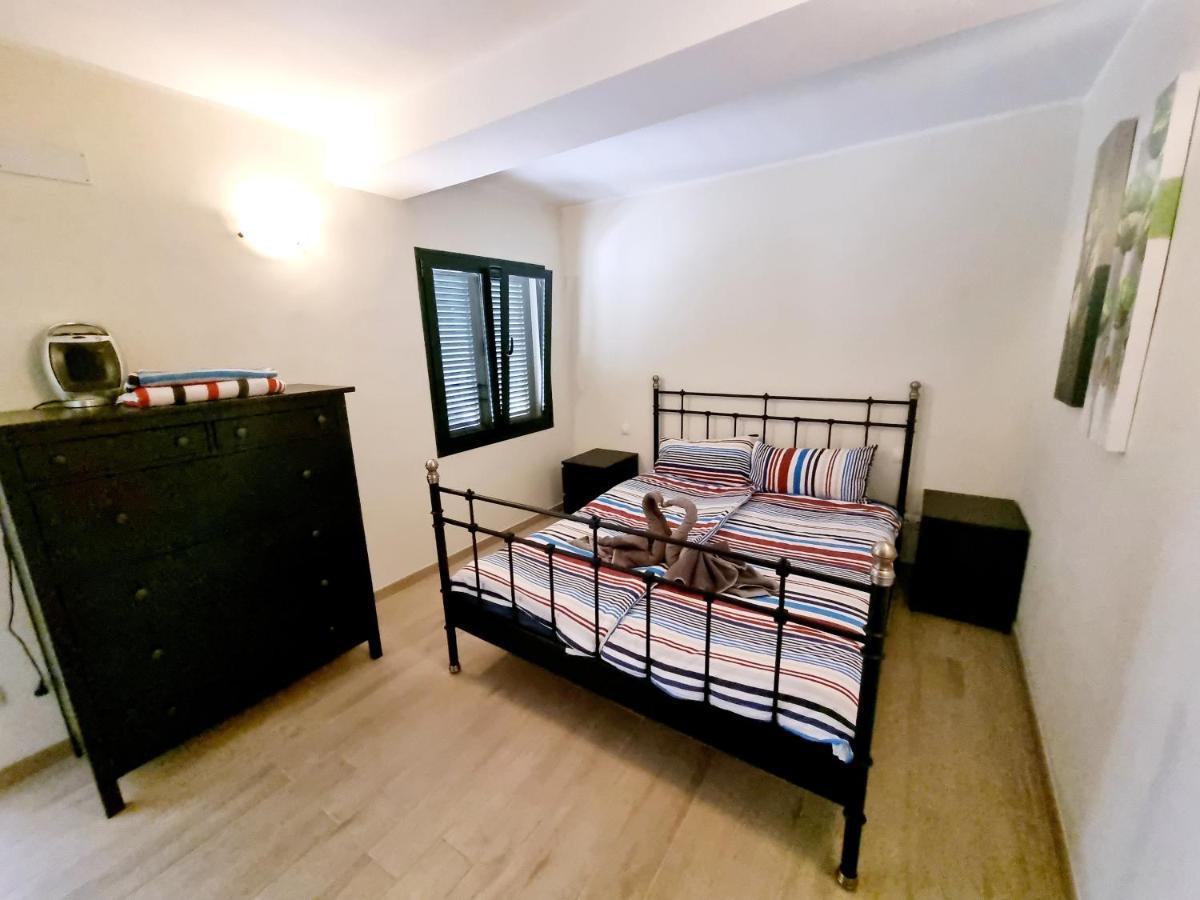 Apartamento Casa Aguamarin Playa Roca Costa Teguise
