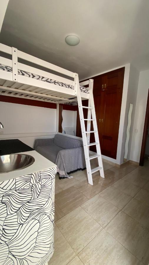 Mini House Nane Playa Honda (Lanzarote)