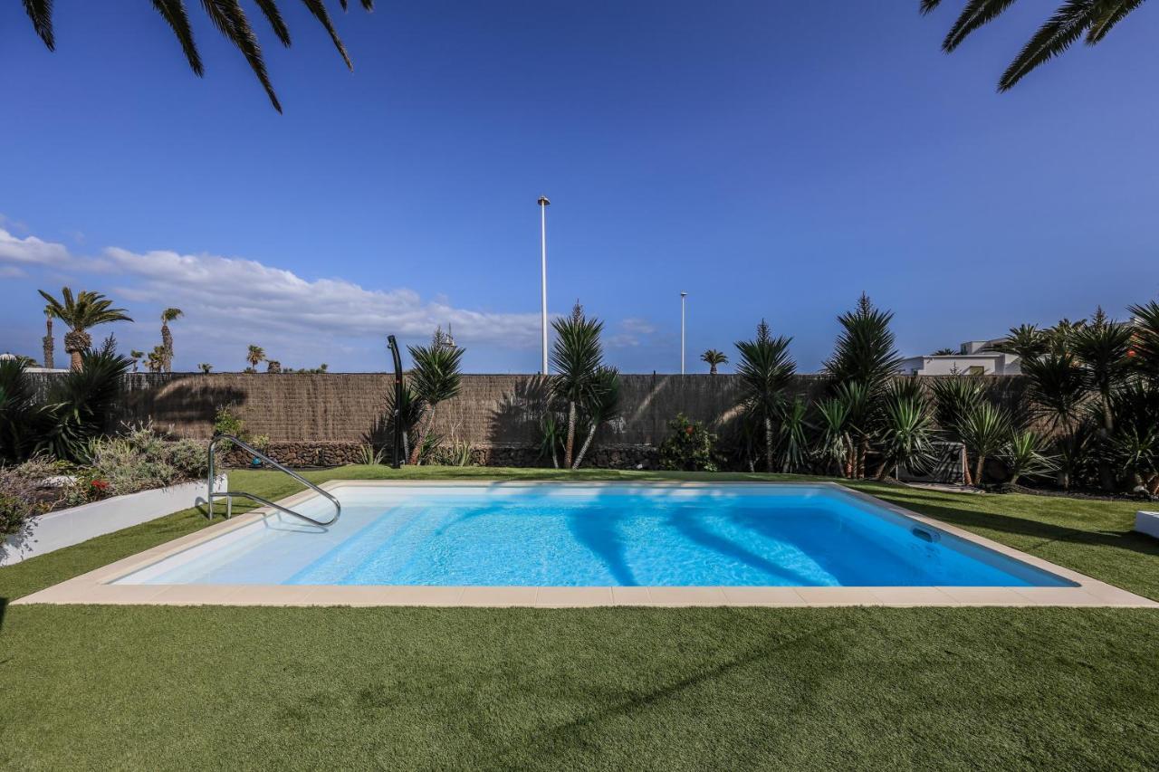 New Lanzasuites Villa *