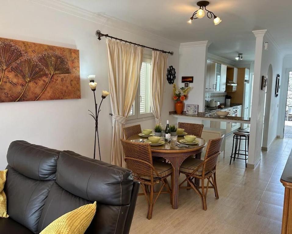 Сasa de vacaciones 2 Bedroom In Puerto Del Carmen *