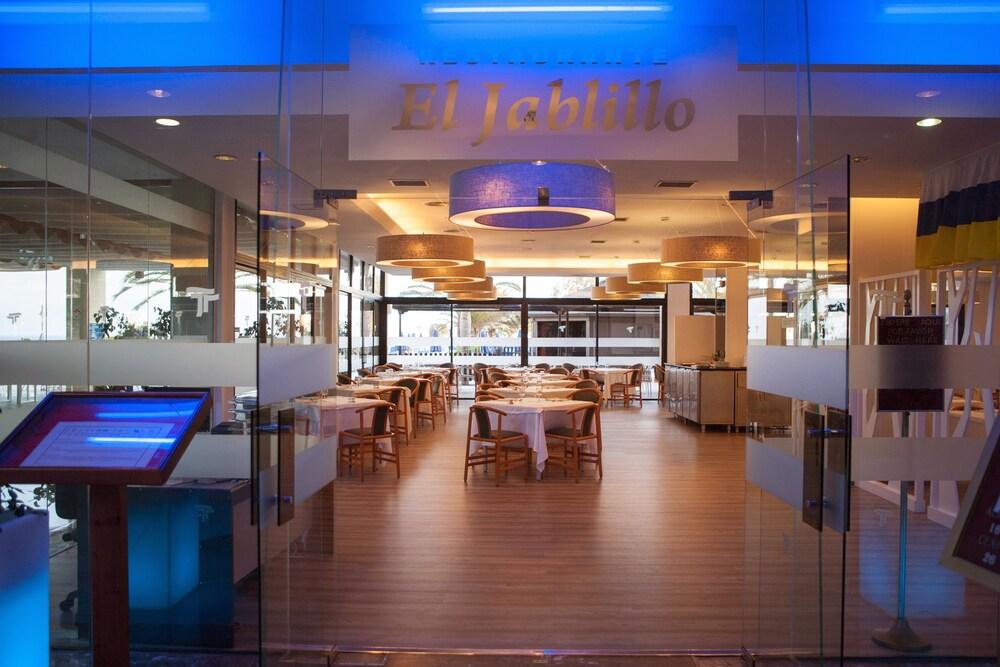 Alexandre Grand Teguise Playa Hotel 4*