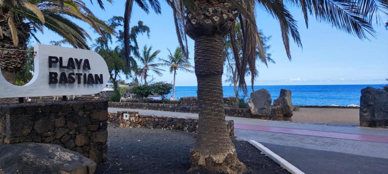 Gibshouses Playa Bastian Costa Teguise
