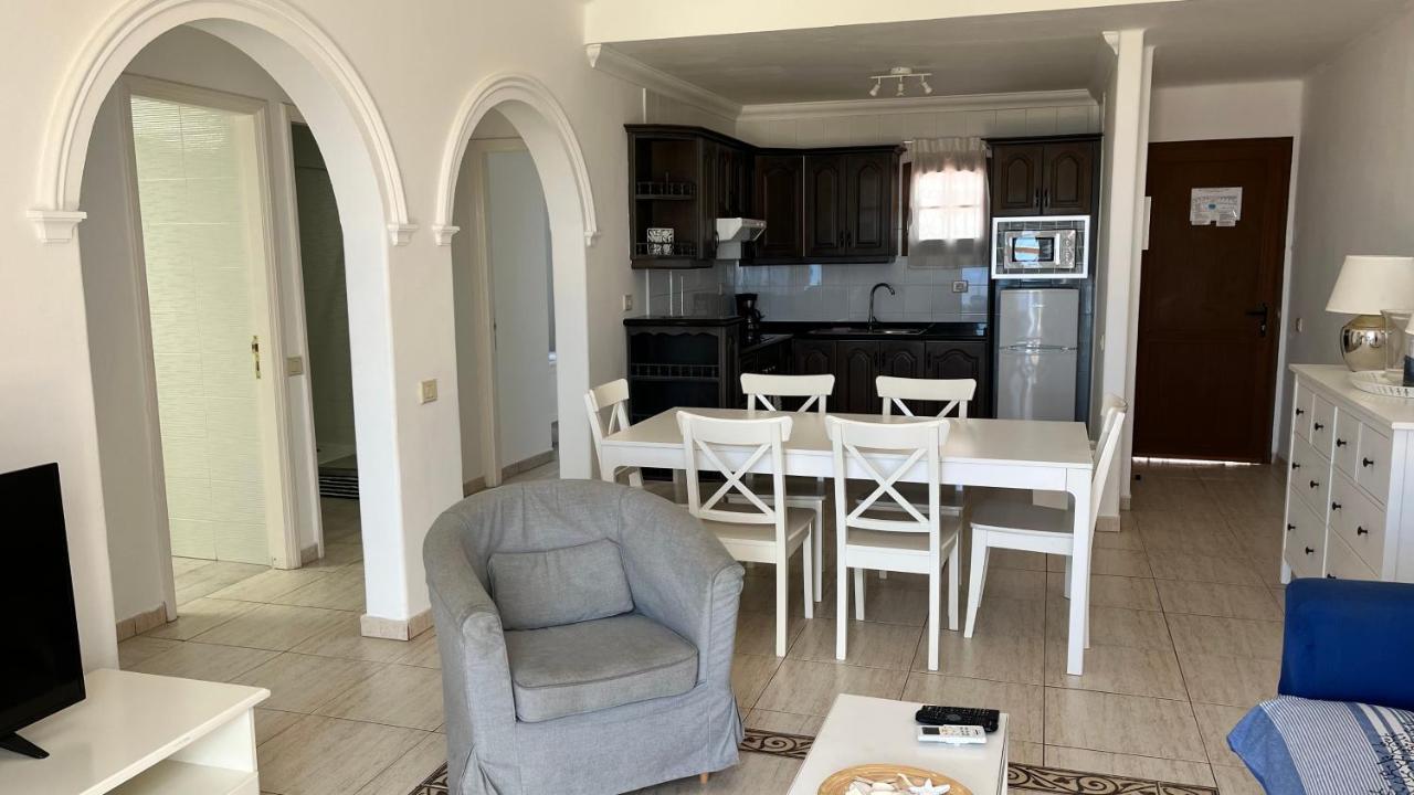 La Cumbre8a- 2 Bed-2 Bath - 1st Fl.- Air-con-wi-fi Apartment *