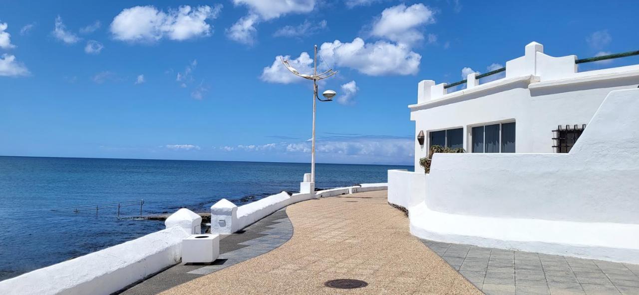 Loro Villa Playa Honda (Lanzarote)