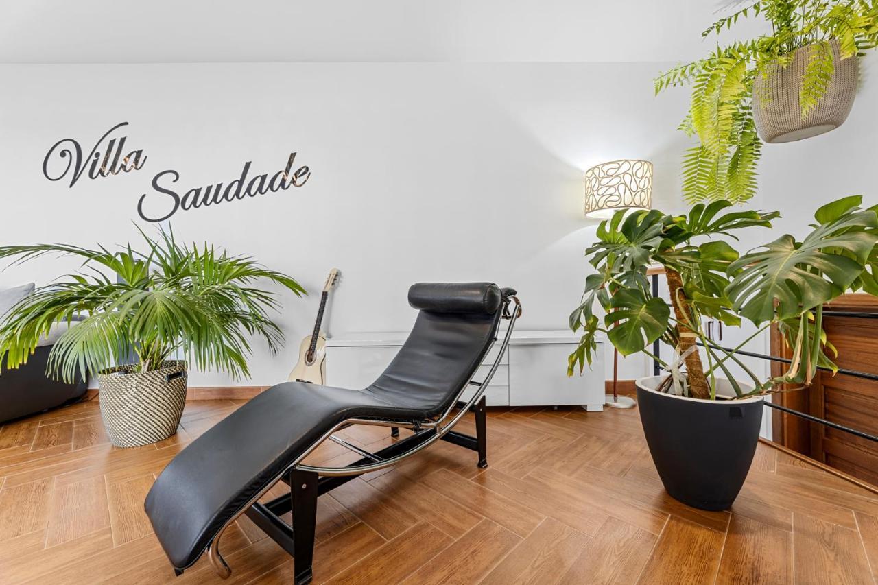 Saudade Villa Macher
