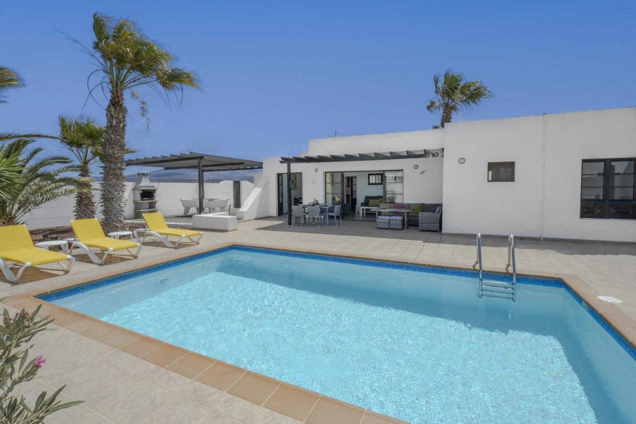 Villa Dulce Vista Costa Papagayo With Large Heated Private Pool & Air Conditioning Playa Blanca (Lanzarote)