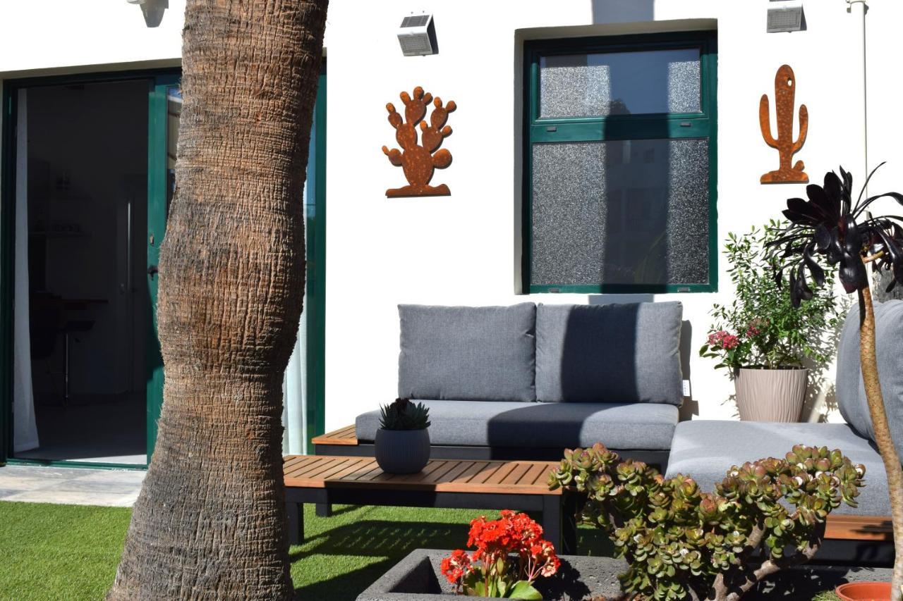 Apartamento La Palmera - 2 Bedroom - Playa Roca Sea Front Access - Pool View - Free Ac - Wifi *