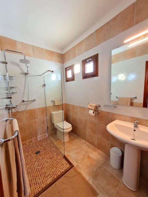 Nitho - Heated Pool, Panoramic View, Privacy Villa *