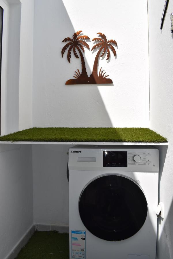 La Palmera - 2 Bedroom - Playa Roca Sea Front Access - Pool View - Free Ac - Wifi Costa Teguise